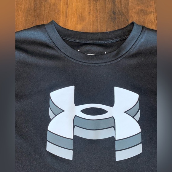 Under Amour Dri Fit Tee Size 7 - Picture 3 of 10